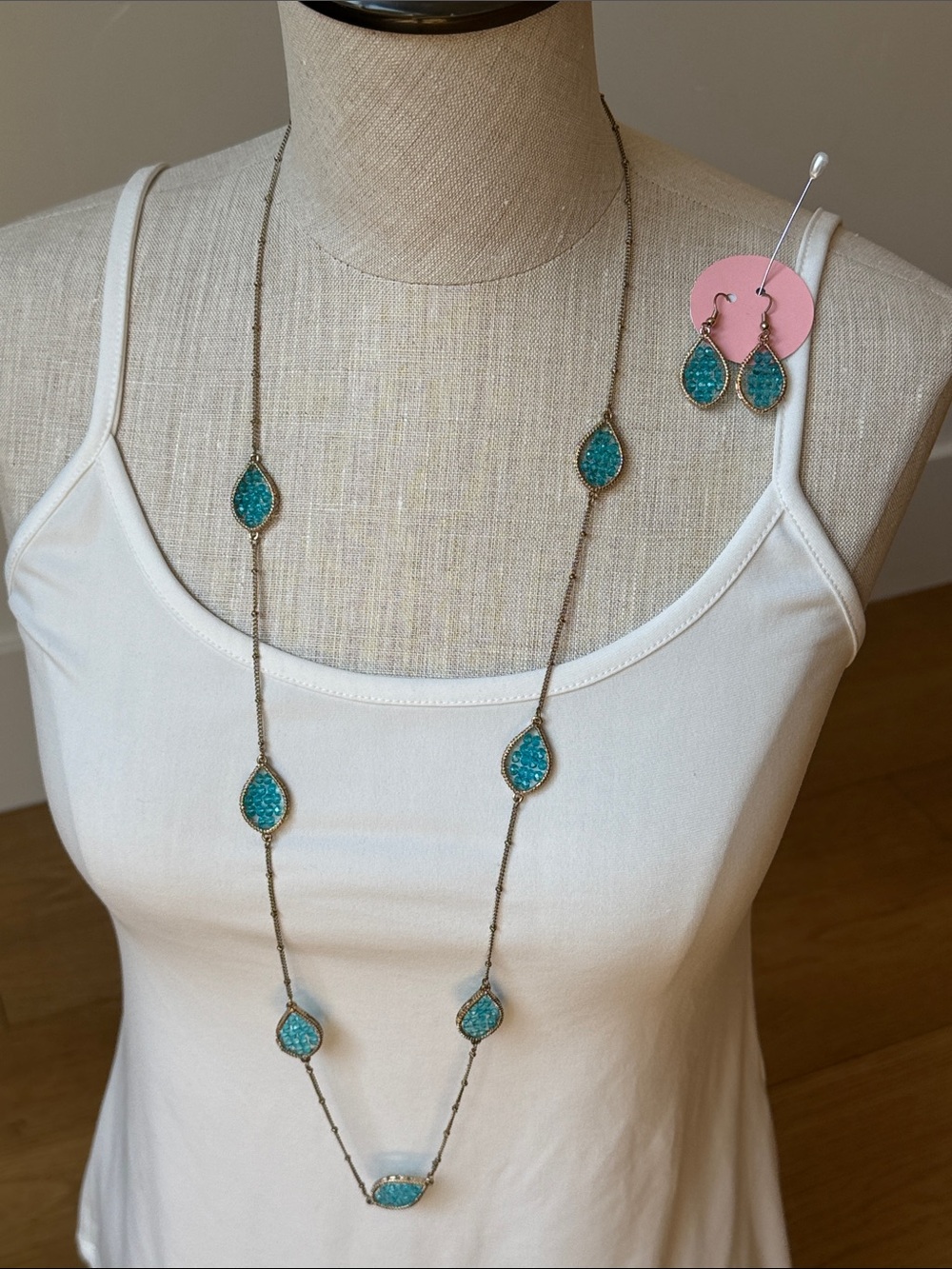 Charming Charlies turquoise set